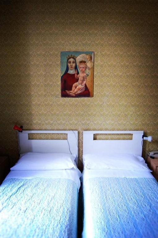 Hotel Pesi Монтекатини Терме Стая снимка